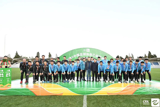 乔治37分快船克灰熊3连胜 76人大胜国王止连败